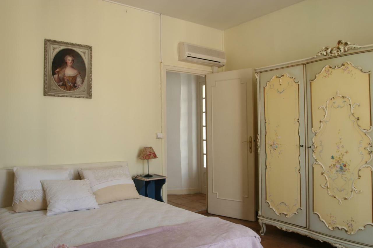 Appart charme Arenes Nimes Apartamento Exterior foto